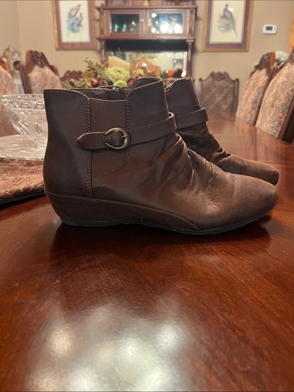 WOMAN ankle boots 8M Jessica Cline Brown